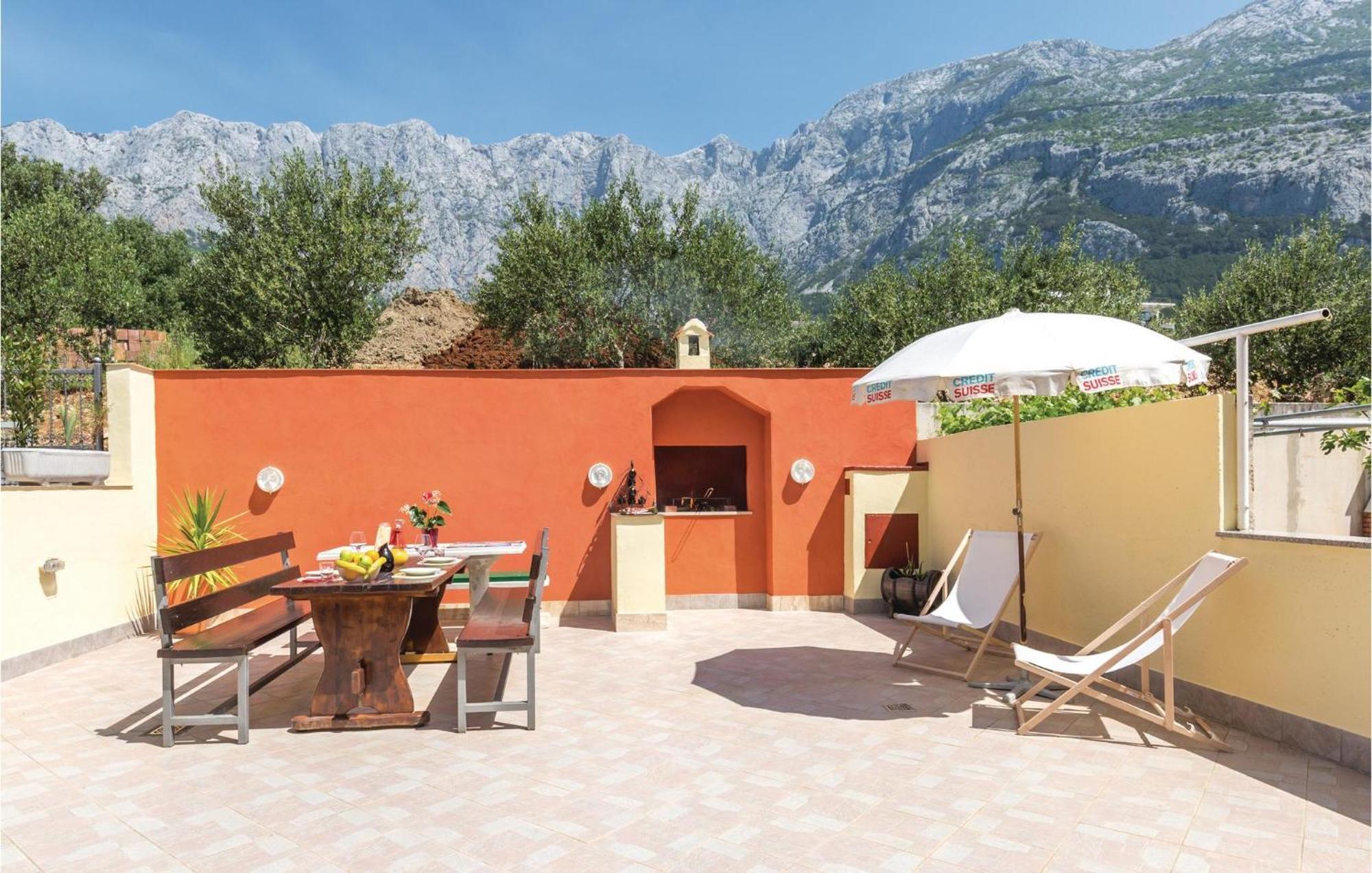 Nice Apartment In Makarska With House Sea View Exterior foto
